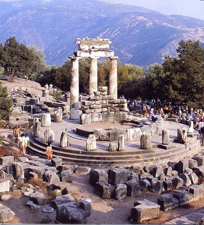 private tour to Delphi by Taxi